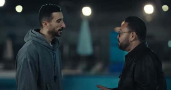 مسلسل اللون الأزرق الحلقة 7.. أدهم يقنع مدرب السباحة بتدريب ابنه مصاب التوحد