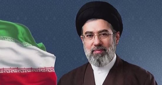 لغز مجتبى خامنئي يحير أمريكا.. أكسيوس: CIA يبحث عن إشارات عن المرشد الجديد