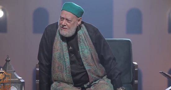 على جمعة للشباب: الغنى والقوة ليسا دليلاً على الرضا الربانى.. والعبرة بالعمل
