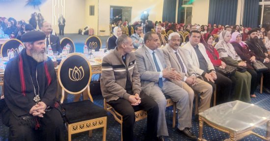 وكيل وزارة التضامن بسوهاج يشهد حفل تدريب 400 فتاة على تنمية المهارات
