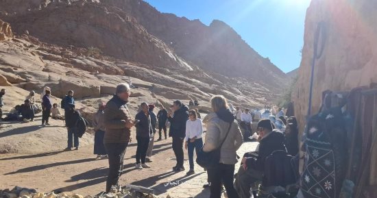 342 سائحا وزائرا بمدينة سانت كاترين لزيارة مقدساتها الدينية
