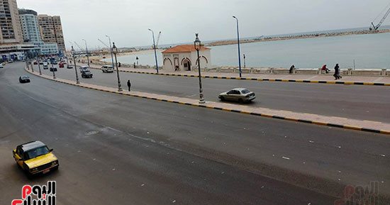 مع اقتراب نهاية الشتاء.. نوة الحسوم تضرب الإسكندرية