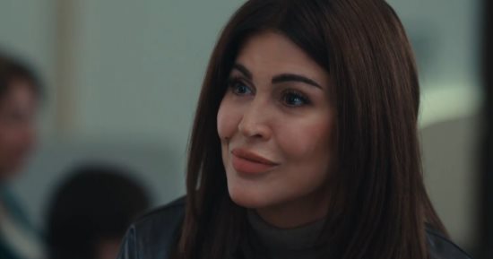 مسلسل اللون الأزرق الحلقة 10.. تحسن حالة حمزة قبل مقابلة المدرسة