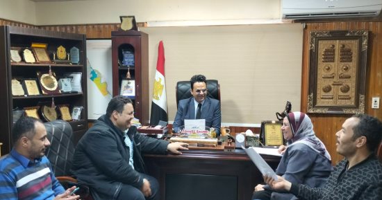 وكيل صحة سوهاج يستقبل مدير فرع التأمين الصحي لبحث تطوير الخدمات الطبية