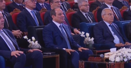 الرئيس السيسى يشاهد فيلما وثائقيا عن التجلى الأعظم من سانت كاترين