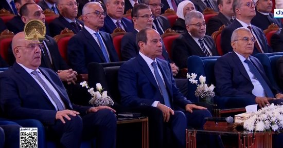 مصر فى مقدمة صفوف الدفاع عن الأمن العربى.. نواب: أمن الخليج خط أحمر لا يقبل المساس وجزء لا يتجزأ من الأمن القومى.. ويؤكدون: القاهرة تساند أشقاءها قيادة وشعبا.. والرئيس السيسي لا يتوانى عن دعم استقرار المنطقة