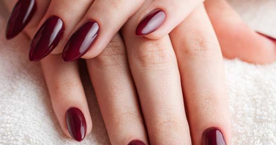 5 نصائح للحفاظ على طلاء جل الأظافر حتى بعد العيد 