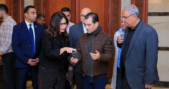 وزيرة الثقافة تتفقد مسرح مصر قبل افتتاحه.. وتؤكد: دفعة قوية للحركة المسرحية