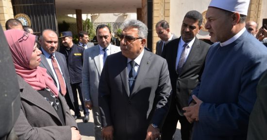 تسليم دفعة من سلات غذاء صكوك الإطعام لتوزيعها على الأولى بالرعاية بالدقهلية