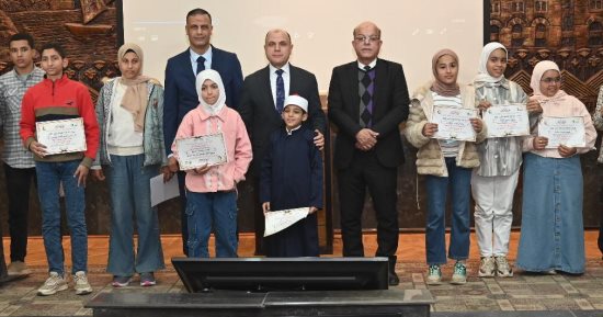محافظ الغربية يكرم 79 حافظا للقرآن الكريم فى ختام مسابقة أهل القرآن