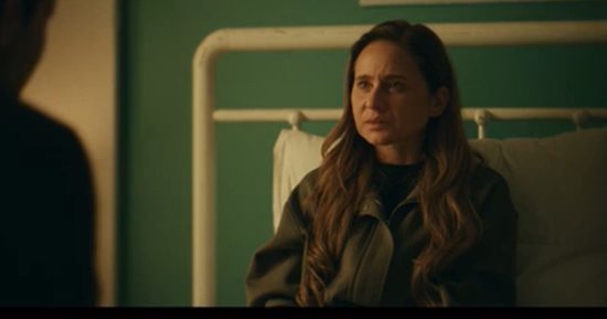 مسلسل على قد الحب الحلقة 28.. دخول مفاجئ لمريم وصدمة سارة من ظهورها.. كريم يتوصل لمكان احتجازها بجهاز تتبُع فى سيارة سارة.. مريم تتعافى وتنتقم من سارة بنفس الطريقة.. لى لى تعود لحضن مريم ومراد يبحث عن حل قانونى