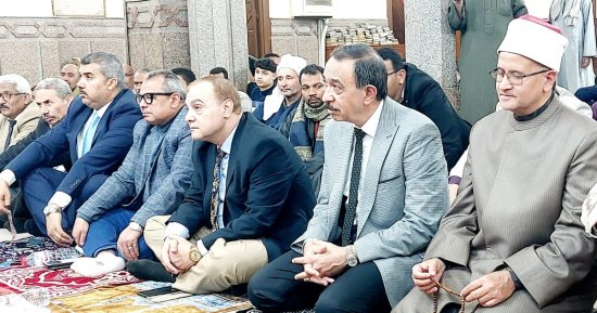 محافظ سوهاج يشهد الاحتفال بليلة القدر بمسجد العارف بالله