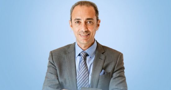  رئيس "صحة النواب" يهنئ المصريين بعيد الفطر.. ويؤكد أهمية الاصطفاف الوطني