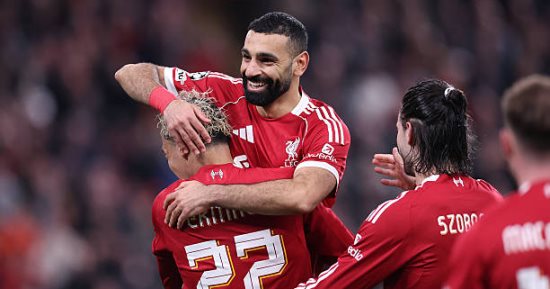 شاهد رد فعل بدلاء ليفربول على هدف محمد صلاح فى جالاتا سراى