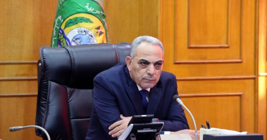 محافظ الإسماعيلية يعلن إطلاق حملة «شارع منظم ورصيف آمن»