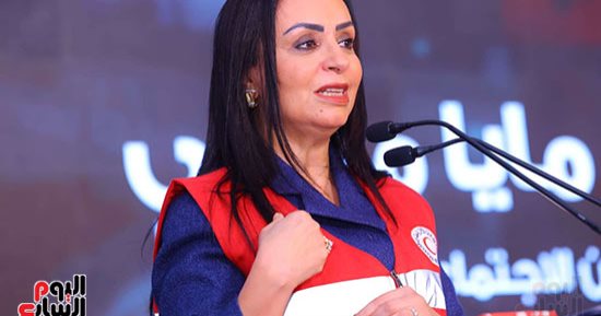 وزيرة التضامن: مسلسل صحاب الأرض يجسد الإنسانية والهلال الأحمر نموذج العطاء