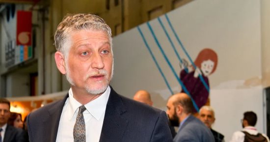 بينالى البندقية يتمسك بمشاركة روسيا رغم دعوات الحظر.. القصة الكاملة