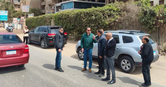 محافظ الجيزة يستدعى رئيس مركز أبو النمرس ويُبدي عدم رضاه عن مستوى النظافة
