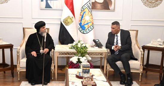 محافظ جنوب سيناء يستقبل الأنبا أبولو أسقف جنوب سيناء لتهنئته بعيد الفطر 