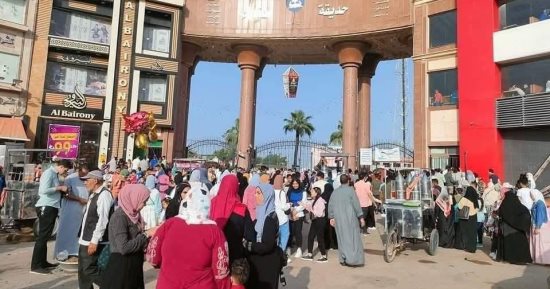 توافد آلاف الزوار على حديقة صنعاء ونادى الخالدين لقضاء إجازة عيد الفطر