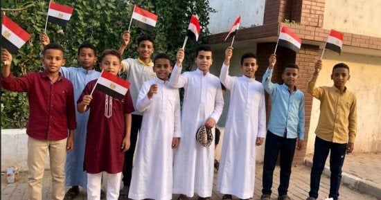 بعلم مصر والبالونات.. أطفال الأقصر يحتفلون بعيد الفطر فى مراكز الشباب.. صور
