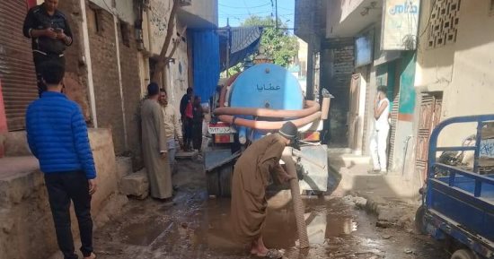مدينة أرمنت تستجيب لشكاوى كسر ماسورة مياه وحريق في زراعات القصب لدعم المواطنين