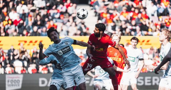 إبراهيم عادل ينافس على أفضل هدف بالدوري الدنماركى.. فيديو 
