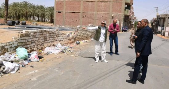محافظ الوادي الجديد: إحالة رئيس حى السبط بالخارجة للتحقيق لتدنى مستوى النظافة العامة