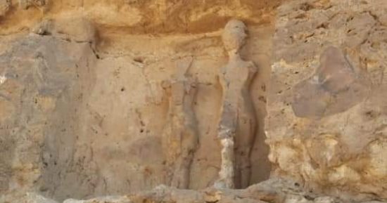 عاصمة إخناتون.. 14 لوحة حدودية منحوته فى الصخر بالمنيا
