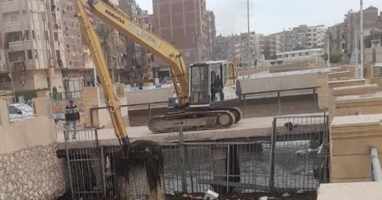 تحرك عاجل في السويس.. الصحة ترصد مخالفات بترعة السويس والري يبدأ أعمال التطهير