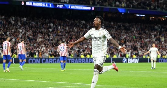 48 ساعة تحسم مستقبل فينيسيوس مع ريال مدريد