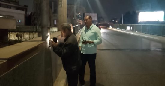 جولة لرئيس حى العجوزة بالمحاور الرئيسية لمتابعة ترشيد استهلاك الكهرباء.. صور