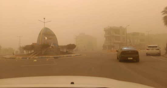 فتح طريق الزعفرانة غارب بالبحر الأحمر من الاتجاهين بعد تحرك العاصفة
