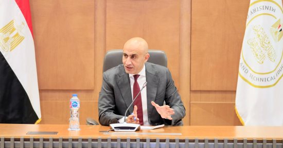 وزير التعليم يبحث إنهاء الفترة المسائية بالمدارس بحلول عام 2027