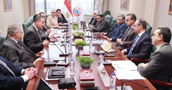 وزيرا الصحة والتعليم العالي يبحثان استراتيجية تدريب وتأهيل الكوادر الطبية