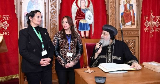 هدية الحياة.. قصة فتاة تبرعت بكبدها لحماتها وكرمها البابا تواضروس فى الكاتدرائية