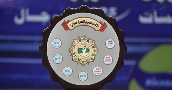 شاهد تتويج الأهلي بلقب دوري سوبر رجال الكرة الطائرة.. صور
