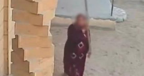 حكاية "سيدة المطرقة" بسوهاج.. دمرت كاميرات بيت سلفها والسر فى "خناقة ميراث"