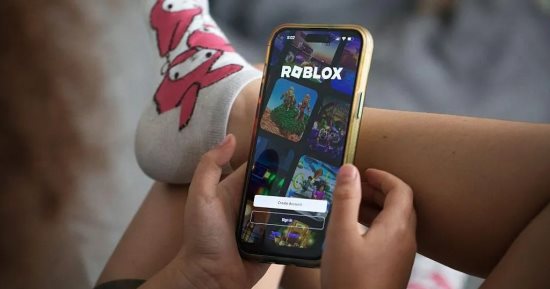 Roblox تحت النار.. مطور يطالب برقابة أبوية 24/7 لحماية الأطفال