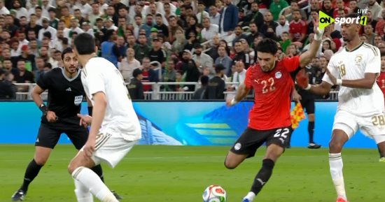 نجم السعودية يطالب بإقالة هيرفي رينارد بعد رباعية مصر