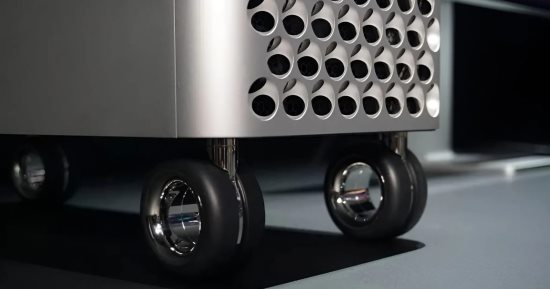 النهاية الغريبة لأشهر إكسسوار فى عالم التقنية.. عجلات Mac Pro Wheels Kit