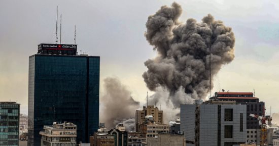 التلفزيون الإيرانى: دوى انفجارات فى جزيرتى أبو موسى وكيش جنوبى البلاد