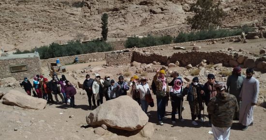 سانت كاترين تستقبل السائحين لزيارة مقدساتها الدينية وتسلق جبل موسى