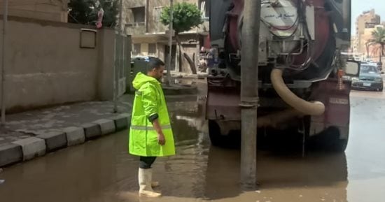رئيس مياه الجيزة: رفع درجة الاستعداد القصوى وتعامل فورى مع مياه الأمطار