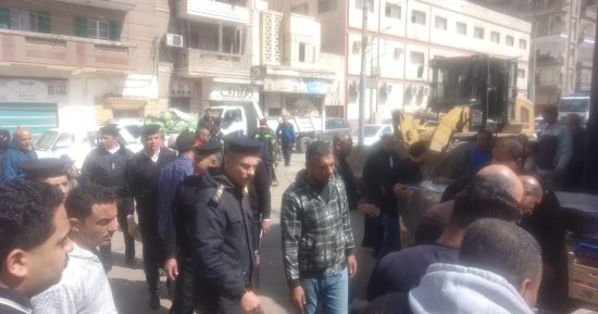 حملة مفاجئة لإزالة الإشغالات بحي غرب المنصورة فى الدقهلية