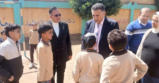 محافظ القليوبية يتفقد المركز التكنولوجي بقها وعيادات التأمين الصحي 