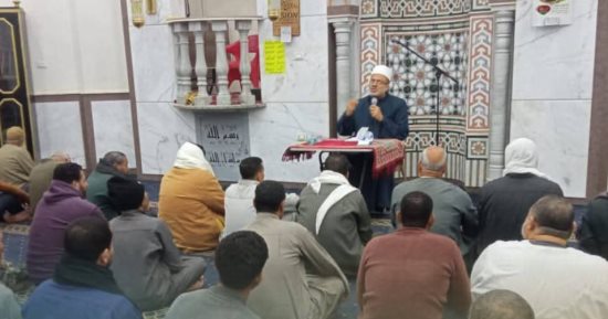 أنشطة موسعة لمساجد الفيوم لنشر الوعى المجتمعى.. الواعظات تعقدن دروسا توعوية للسيدات حول الثبات على الطاعة بعد رمضان ومواصلة فعاليات المجالس العلمية فى الفقه لتعزيز الوعى الدينى الرشيد.. وقافلة دعوية لنشر القيم