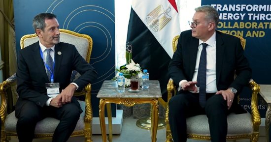 وزير البترول يبحث التعاون مع شركة SLB العالمية تطبيق الحفر الأفقى لزيادة الإنتاج
