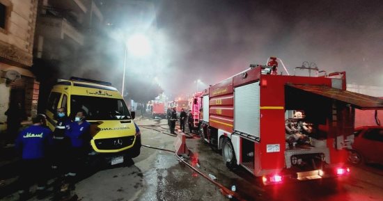 إخماد حريق داخل مصنع نشارة فى الغربية
