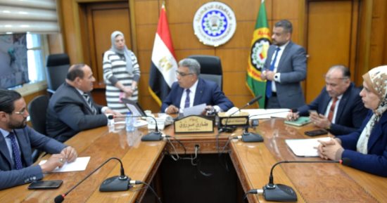 محافظ الدقهلية يلتقى نواب البرلمان: لا ندخر جهدا لتحقيق مطالب المواطنين